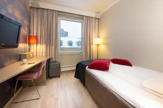 Urheberrecht: Tord-Erik Andresen Scandic Grand Tromso, Tromso, standard room, single bed, room 315